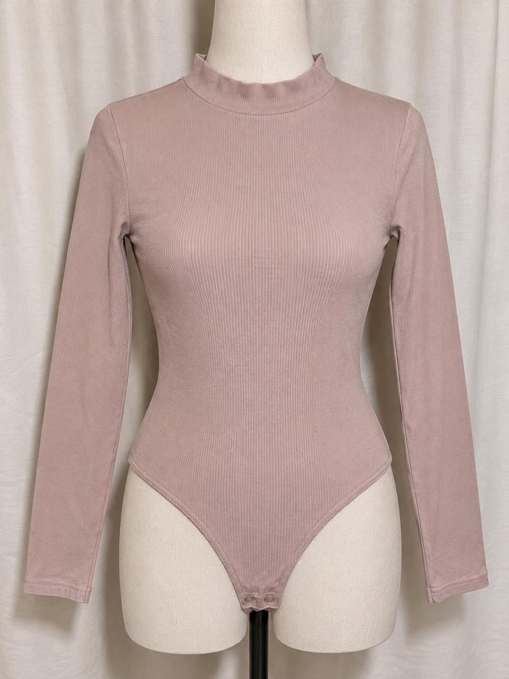 Fashion Nova Mauve Pink Long Sleeve Mock Neck Bodysuit Size M